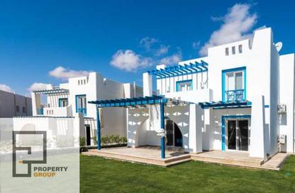 Chalet - 2 Bedrooms - 2 Bathrooms for sale in Mountain View - Ras Al Hekma - North Coast