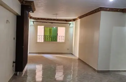 Apartment - 2 Bedrooms - 1 Bathroom for sale in Capital East - Nasr City Compounds - Nasr City - Cairo