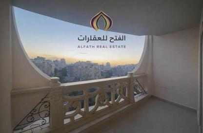 شقة - 2 غرف نوم - 3 حمامات للبيع في شارع مصدق - الدقي - الجيزة