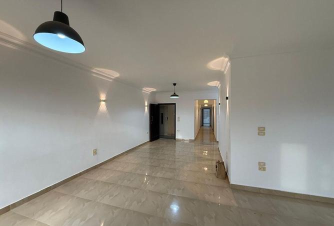 62400428 - Property Image 2