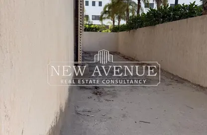 Apartment - 3 Bedrooms - 3 Bathrooms for sale in Lake View Residence - 5th Settlement Compounds - The 5th Settlement - New Cairo City - Cairo