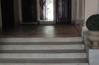 شقة - 8 غرف نوم - 5 حمامات للبيع في جاردن سيتي - القاهرة