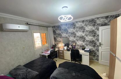 Apartment - 3 Bedrooms - 2 Bathrooms for sale in Ahmed Al Zomor St. - 9th Zone - Nasr City - Cairo