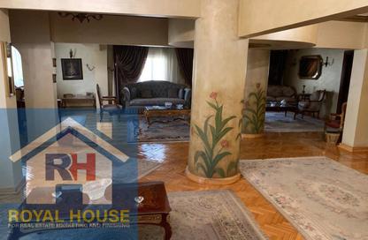 Apartment - 7 Bedrooms - 3 Bathrooms for sale in Al Merghany St. - Ard El Golf - Heliopolis - Masr El Gedida - Cairo