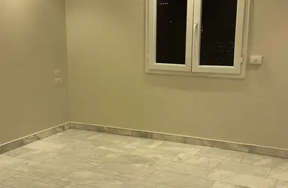 Office Space - 2 Bedrooms - 1 Bathroom for rent in 7th District - Sheikh Zayed City - Giza