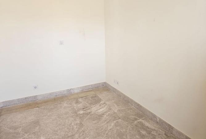 8523571 - Property Image 2