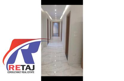 Apartment - 4 Bedrooms - 2 Bathrooms for sale in Al Tayaran St. - Rabaa Al Adaweyah - Nasr City - Cairo