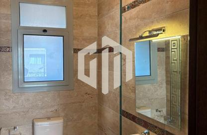 Apartment - 2 Bedrooms - 2 Bathrooms for rent in Palm Hills Village Gate - South Investors Area - New Cairo City - Cairo