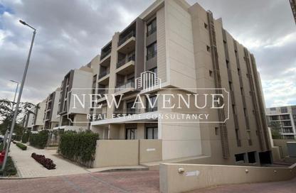 Apartment - 3 Bedrooms - 3 Bathrooms for sale in Moon Residences - Fifth Square - The 5th Settlement - New Cairo City - Cairo