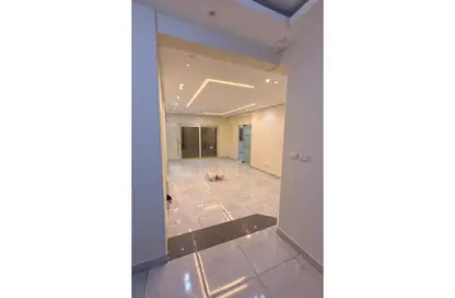 Duplex - 3 Bedrooms - 3 Bathrooms for sale in Mostafa Al Nahas St. - 6th Zone - Nasr City - Cairo