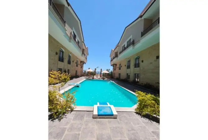 111874300 - Property Image 2