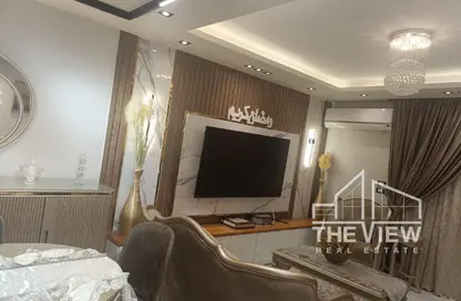 Apartment - 3 Bedrooms - 2 Bathrooms for sale in Al Khamayel city - Sheikh Zayed Compounds - Sheikh Zayed City - Giza