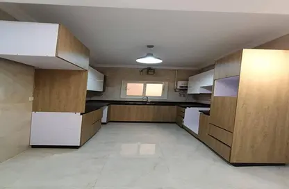 Apartment - 3 Bedrooms - 2 Bathrooms for rent in El Yasmeen 5 - El Yasmeen - New Cairo City - Cairo