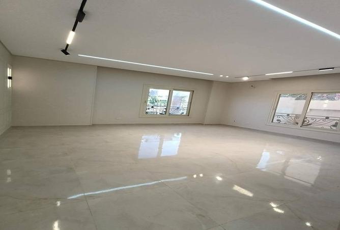 54231201 - Property Image 2