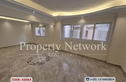 Apartment - 3 Bedrooms - 2 Bathrooms for sale in Abdallah Ibn Al Taher St. - 6th Zone - Nasr City - Cairo
