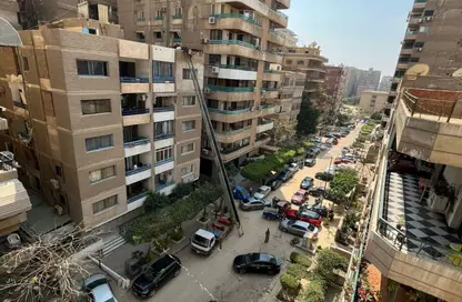 شقة - 3 غرف نوم - 3 حمامات للبيع في المنطقة السادسة - مدينة نصر - القاهرة شقة - 3 غرف نوم - 3 حمامات للبيع في المنطقة السادسة - مدينة نصر - القاهرة