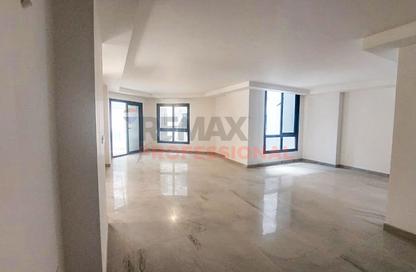 شقة - 3 - 3 للايجار في سكاي لاين - سموحة - حي شرق - الاسكندرية