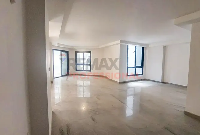 120240996 - Property Image 2