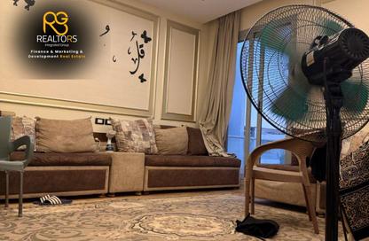 فيلا - 4 - 3 للبيع في كليوباترا سكوير - محور 26 يوليو - مدينة 6 أكتوبر - الجيزة
