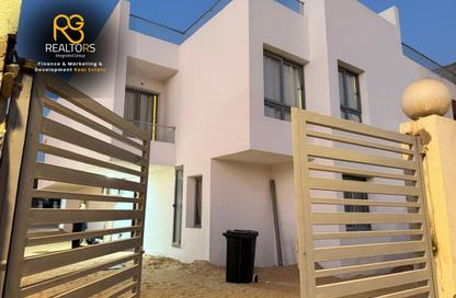 فيلا - 4 - 3 للبيع في كليوباترا سكوير - محور 26 يوليو - مدينة 6 أكتوبر - الجيزة