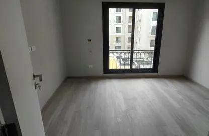 Apartment - 3 Bedrooms - 3 Bathrooms for rent in Village West - Sheikh Zayed Compounds - Sheikh Zayed City - Giza