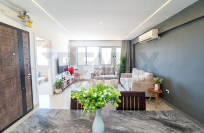 Apartment - 2 Bedrooms - 1 Bathroom for sale in Mahmoud Al Essawy St. - Miami - Hay Awal El Montazah - Alexandria