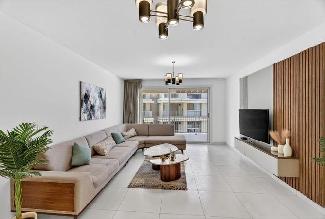 77322043 - Property Image 3