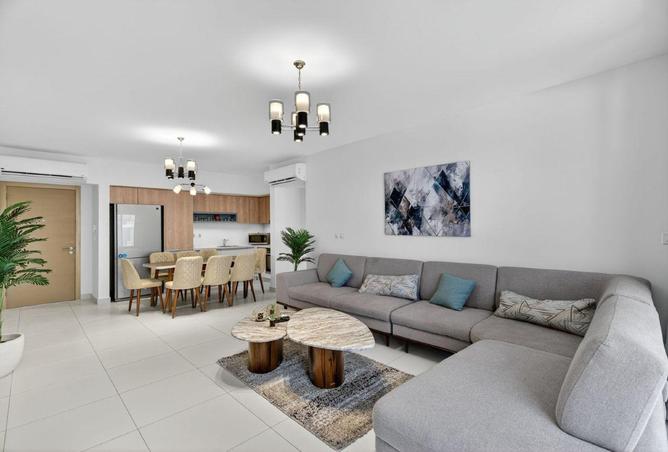 77322043 - Property Image 2