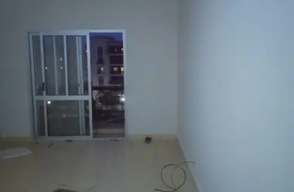 شقة - 3 غرف نوم - 2 حمامات للايجار في شارع يوسف السباعي - الرحاب المرحلة الأولى - الرحاب - مدينة القاهرة الجديدة - القاهرة