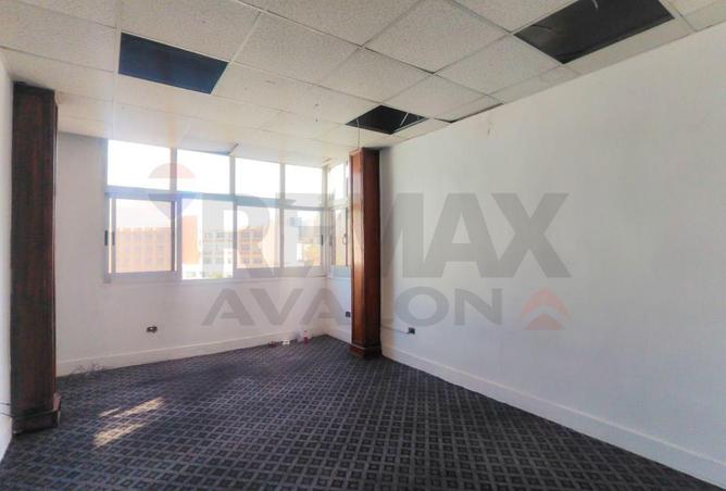 63892904 - Property Image 2