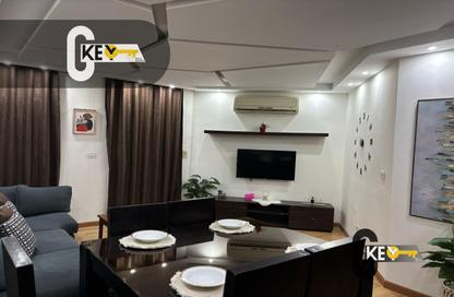 Apartment - 2 Bedrooms - 1 Bathroom for rent in Talaat Mostafa St. - Rehab City Fifth Phase - Al Rehab - New Cairo City - Cairo
