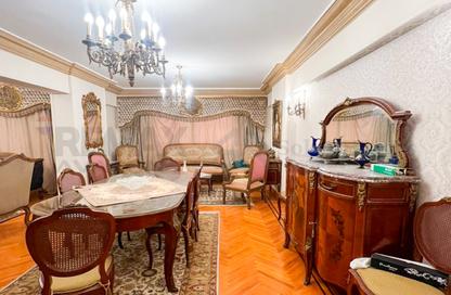 Apartment - 2 Bedrooms - 2 Bathrooms for sale in Mustafa Kamel - Hay Sharq - Alexandria