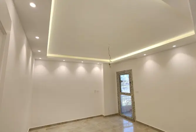 114621852 - Property Image 2