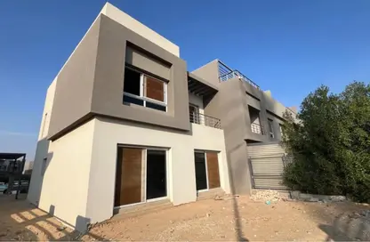 Villa - 4 Bedrooms - 5 Bathrooms for sale in Etapa - Sheikh Zayed Compounds - Sheikh Zayed City - Giza