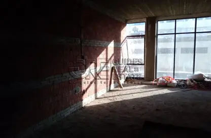 مساحات مكتبية - 2 غرف نوم - 1 حمام للبيع في شارع الشباب - الشيخ زايد - الجيزة