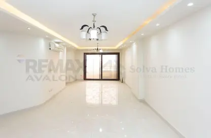 Apartment - 3 Bedrooms - 2 Bathrooms for rent in Valore Antoniades - Smouha - Hay Sharq - Alexandria