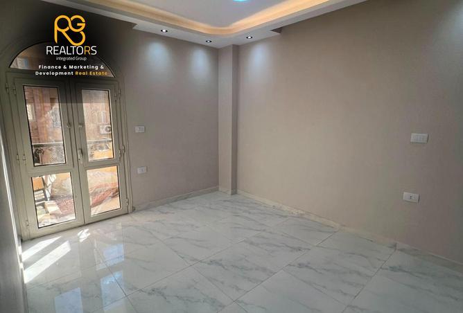 98551789 - Property Image 2