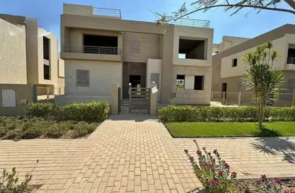 فيلا - 5 غرف نوم - 6 حمامات للبيع في ذا كراون - طريق مصر اسكندرية الصحراوي - مدينة 6 أكتوبر - الجيزة