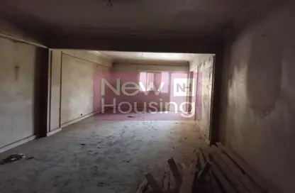 Apartment - 3 Bedrooms - 2 Bathrooms for sale in Zamalek - Cairo