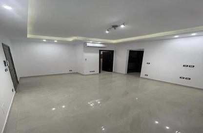 Apartment - 1 Bedroom - 2 Bathrooms for sale in Garden Residence - Hyde Park - New Cairo City - Cairo