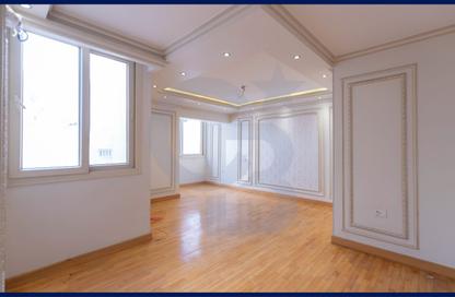 Apartment - 4 - 3 for rent in Mohamed Fawzy Moaz St. - Smouha - Hay Sharq - Alexandria