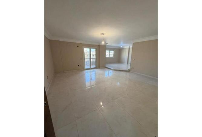 8709967 - Property Main Image