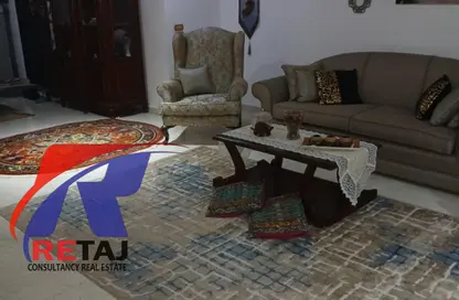 شقة - 5 غرف نوم - 2 حمامات للبيع في شارع عمار بن ياسر - ميدان الحجاز - النزهة - القاهرة