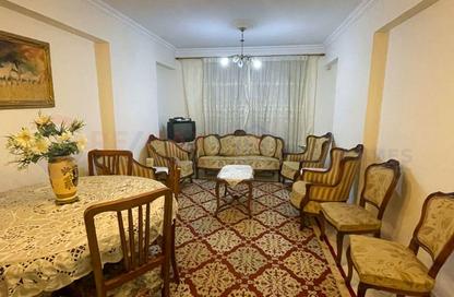 Apartment - 3 Bedrooms - 1 Bathroom for sale in Glim - Hay Sharq - Alexandria