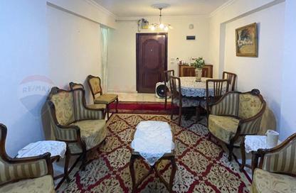 Apartment - 3 Bedrooms - 1 Bathroom for sale in Glim - Hay Sharq - Alexandria