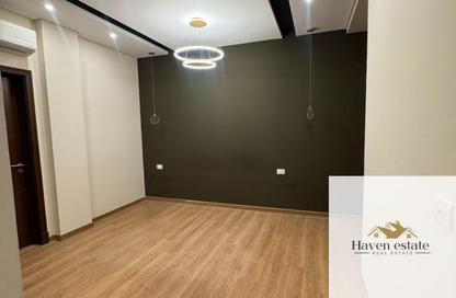 (بنتهاوس  (روف - 3 غرف نوم - 3 حمامات للايجار في مون ريزيدنس - فيفث سكوير - التجمع الخامس - مدينة القاهرة الجديدة - القاهرة