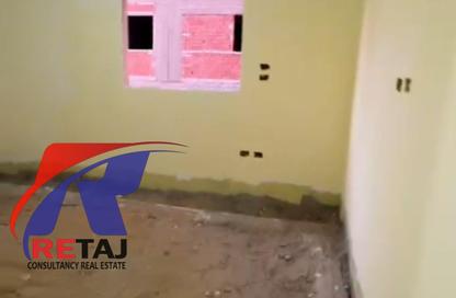 شقة - 3 غرف نوم - 2 حمامات للبيع في جولدن بارك - طريق مصر إسماعيلية الصحراوي - القاهرة