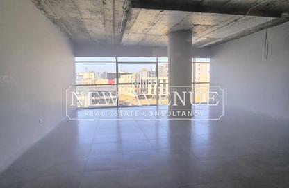 Office Space - 2 Bedrooms - 2 Bathrooms for rent in Concord Plaza - South Investors Area - New Cairo City - Cairo