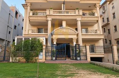 Apartment - 3 Bedrooms - 2 Bathrooms for sale in West Golf - El Katameya Compounds - El Katameya - New Cairo City - Cairo