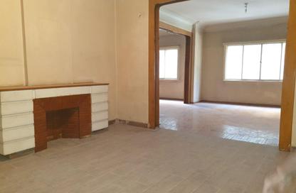 Apartment - 2 Bedrooms - 2 Bathrooms for sale in Al Fardous St. - Zamalek - Cairo